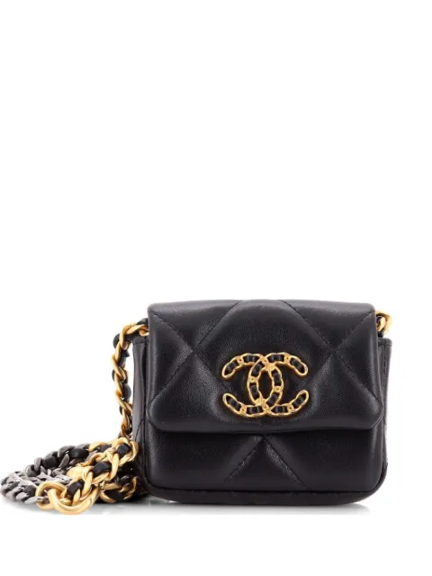CHANEL Pre-Owned cangurera 19 Convertible Flap Coin Purse dep iel de cordero capitonada con cadena