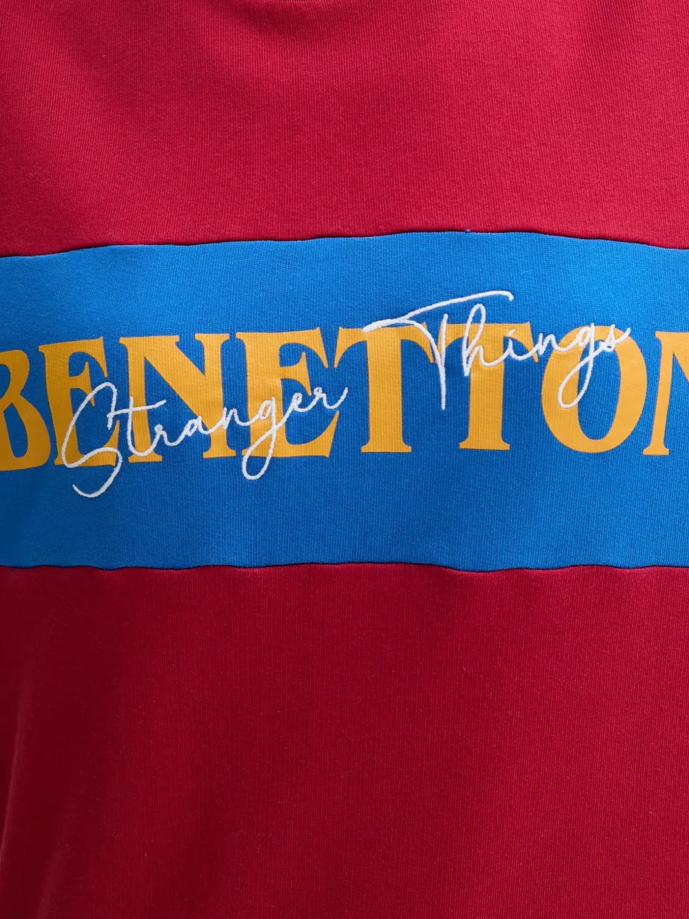 Benetton Stranger Things sweater met colourblocking Rood