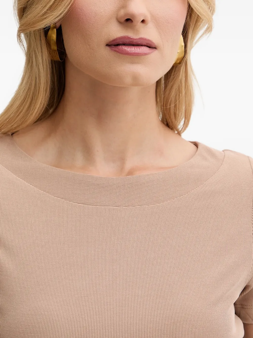 GUESS USA T-shirt met logodetail en boothals Beige