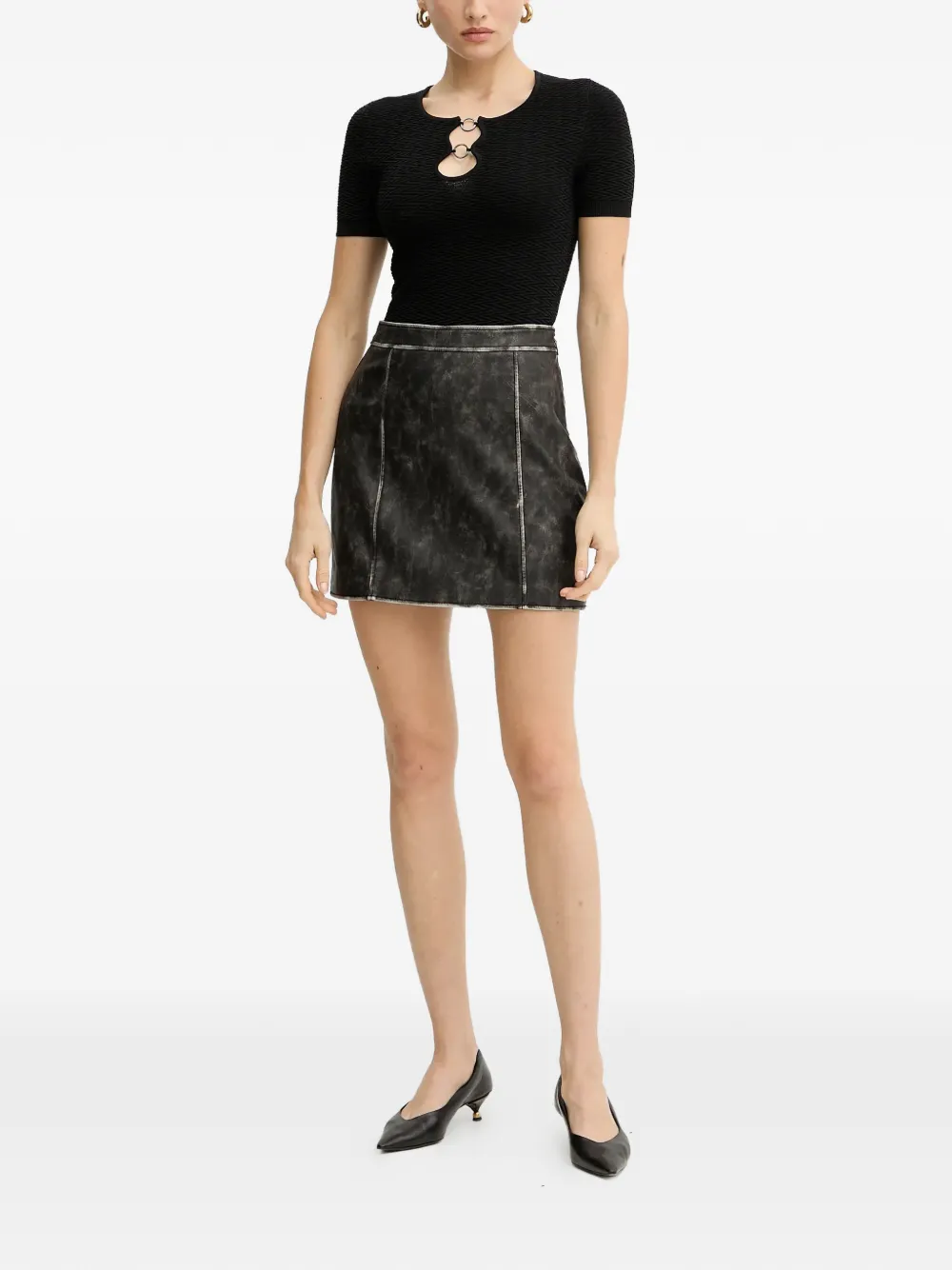 GUESS USA textured ring-detail T-shirt Zwart