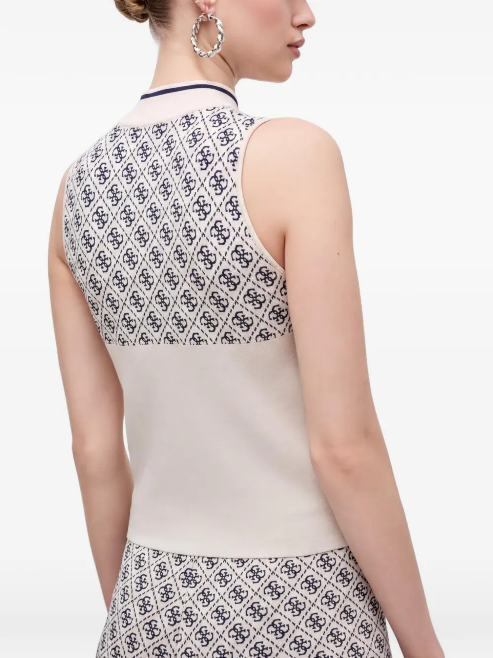 GUESS USA Top met hoge hals en patroon Beige