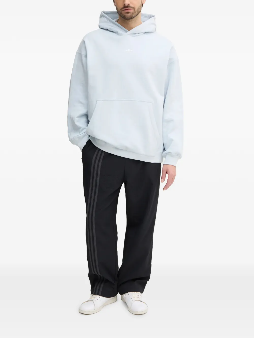 adidas Essential logo-embroidered hoodie Blauw