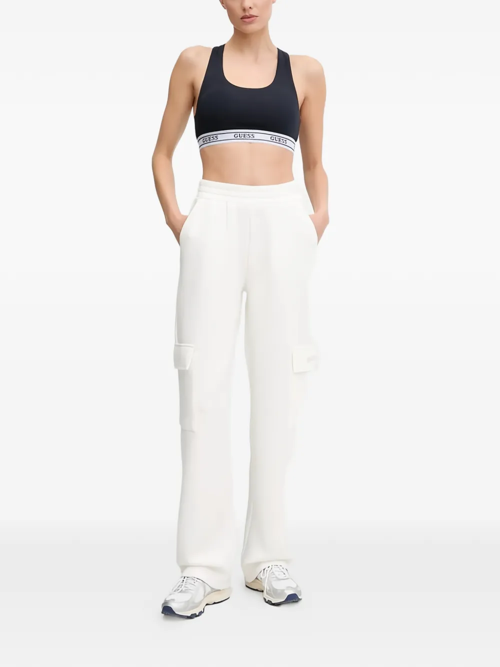 GUESS USA Trainingsbroek met cargo zak Wit