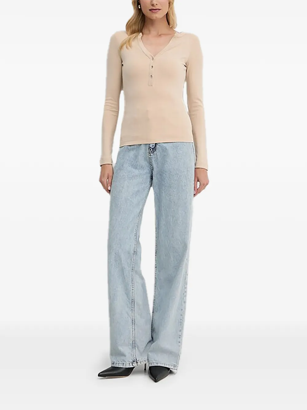 GUESS USA Geribbeld T-shirt met knopen Beige