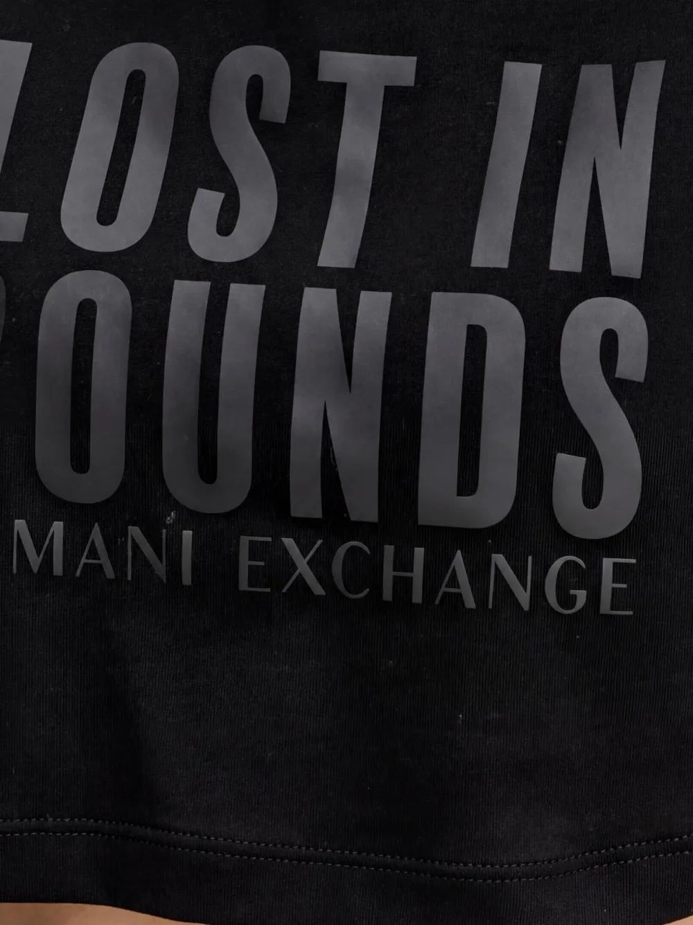 Armani Exchange Cropped T-shirt Zwart