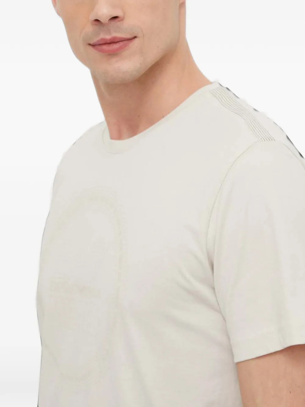 Ea7 Emporio Armani T-shirt met logo-reliëf Beige