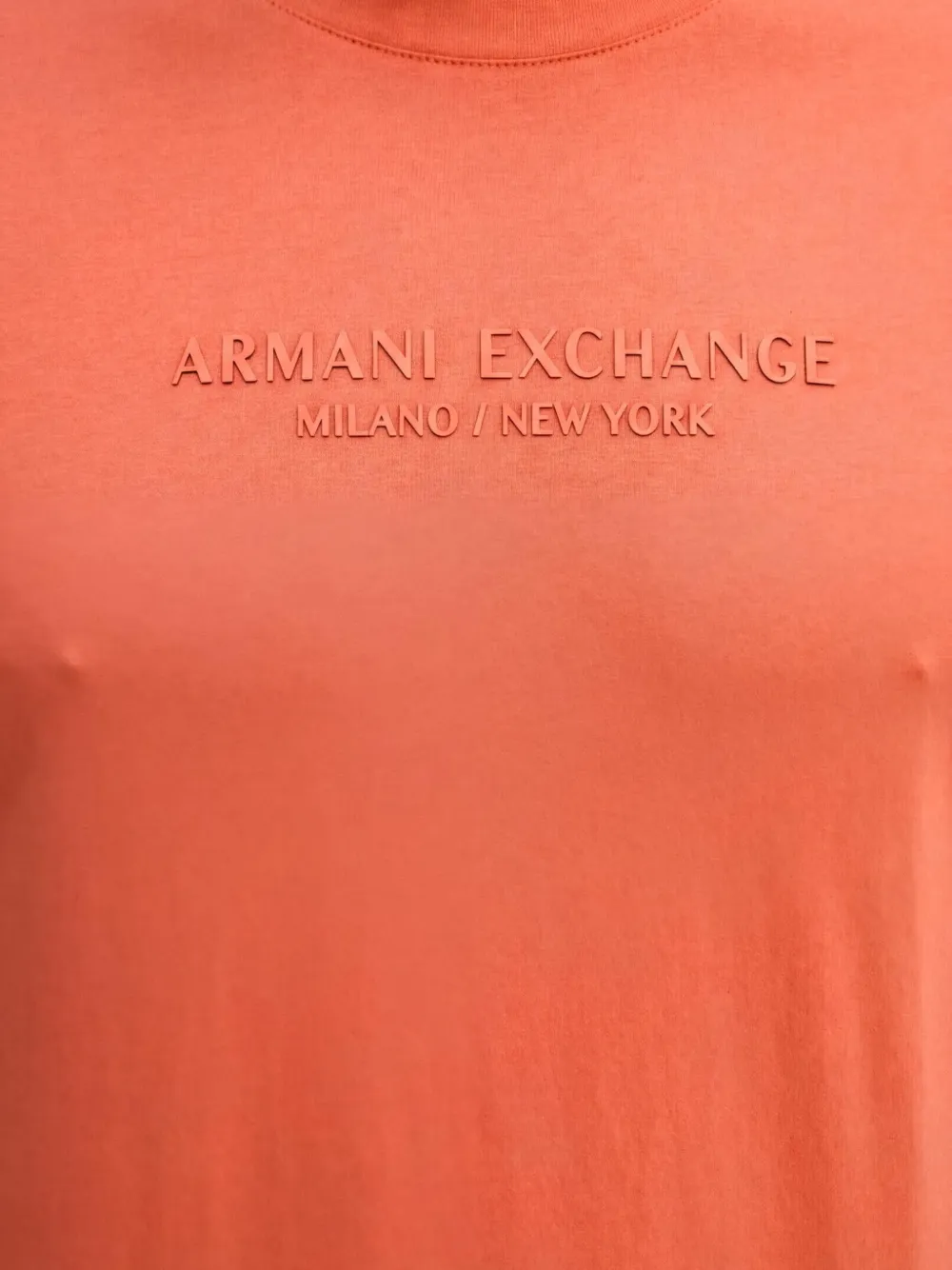 Armani Exchange logo-embossed T-shirt Oranje