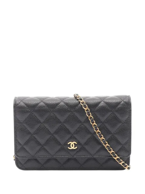 CHANEL Pre-Owned bolsa crossbody de piel caviar capitonada con CC y cadena 2021-2026