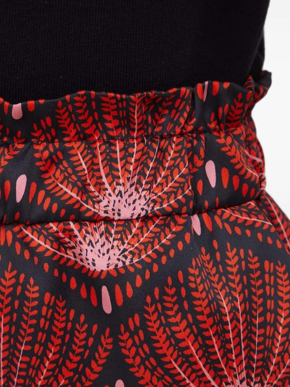 Sisley ruffled patterned shorts Rood