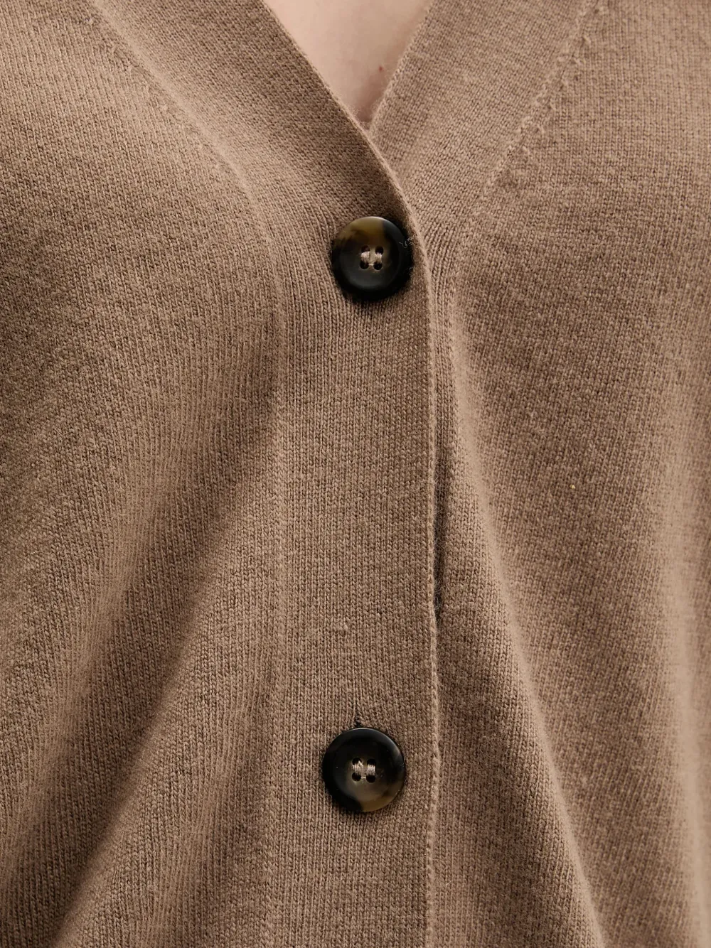 Sisley Vest met V-hals en knoop Bruin