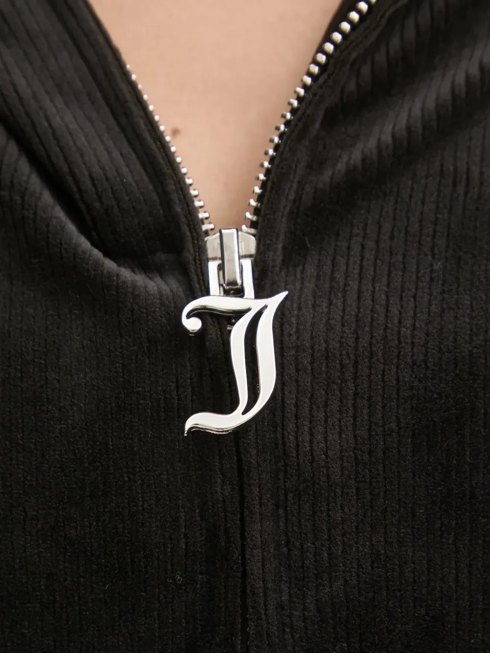 Juicy Couture Ribgebreide hoodie met logohanger Zwart