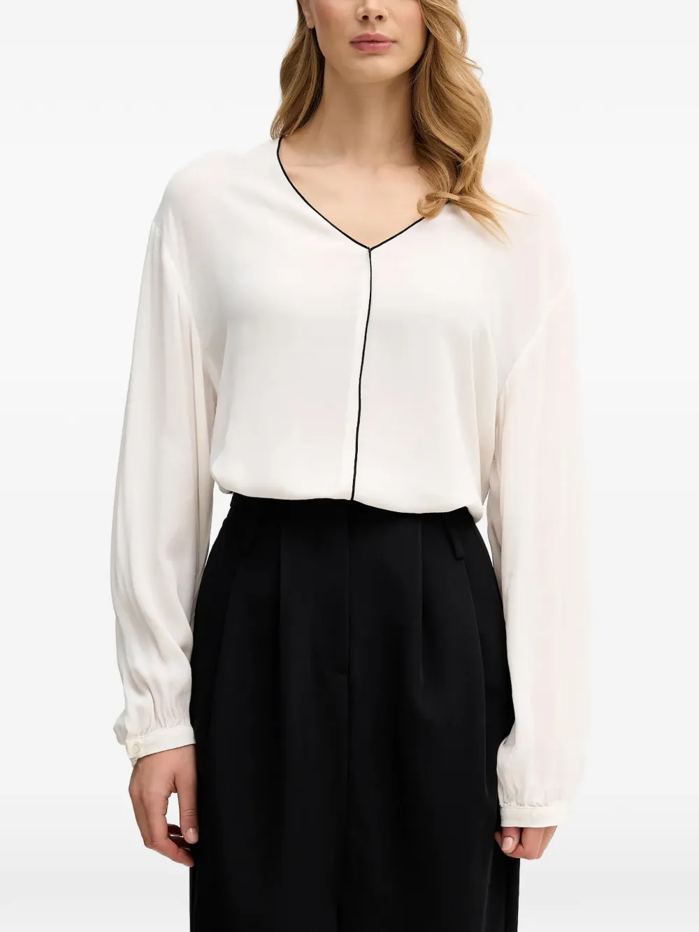 Sisley V-neck blouse
