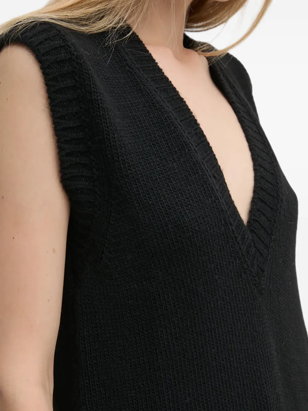 Sisley Mouwloze jurk met V-hals Zwart