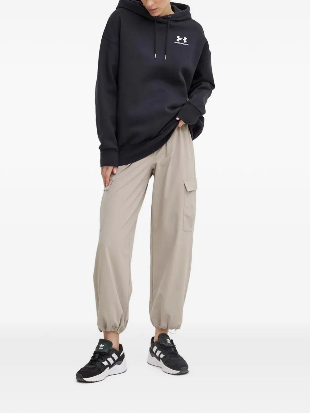 Under Armour Trainingsbroek met cargo-zakken Beige