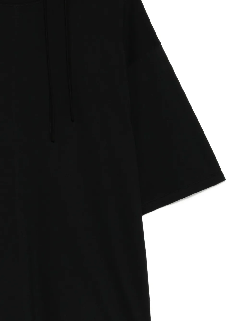 The Viridi-Anne T-shirt met dubbele hals Zwart