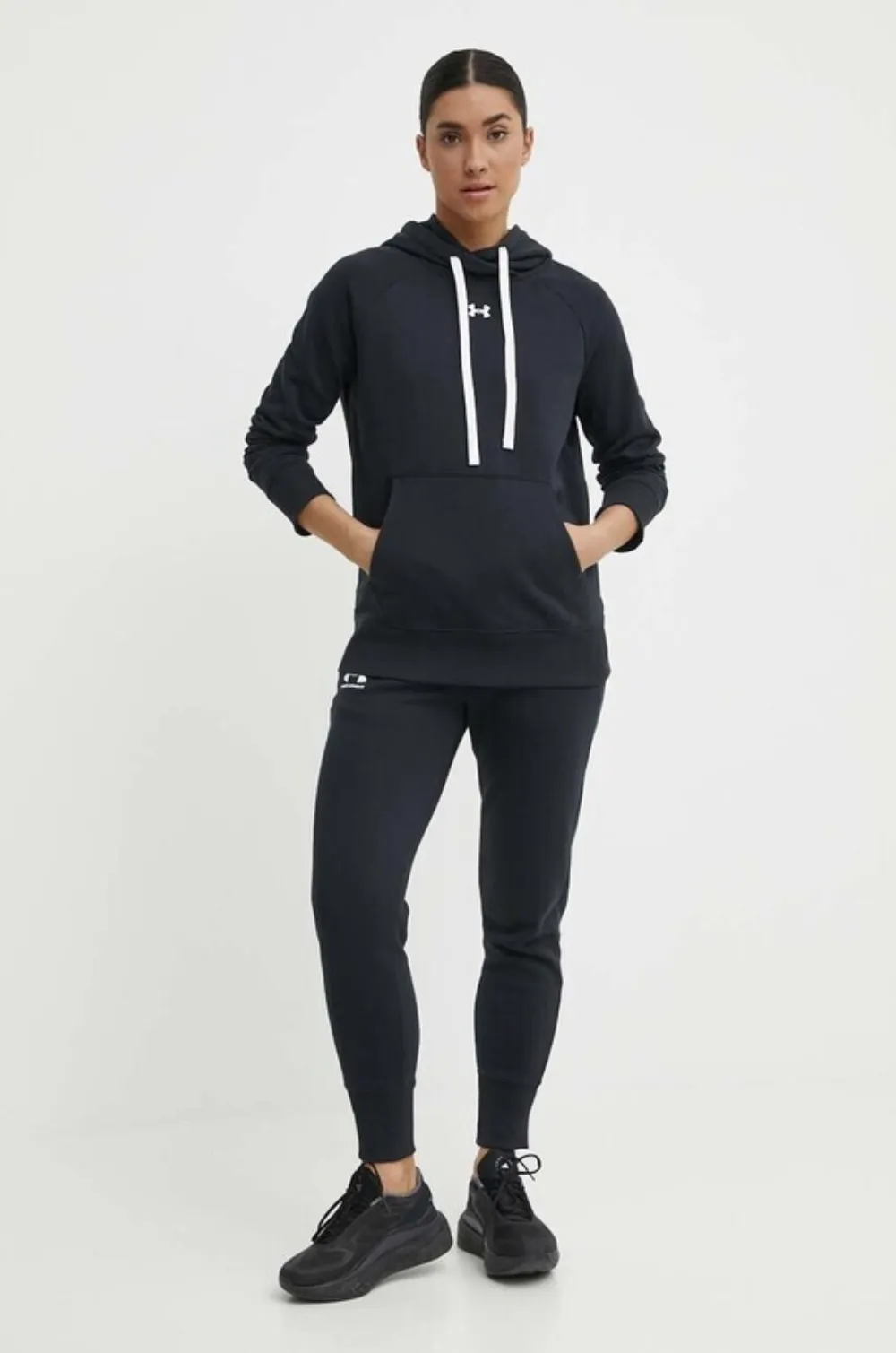 Under Armour Hoodie met logodetail Zwart