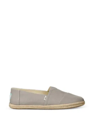 Toms