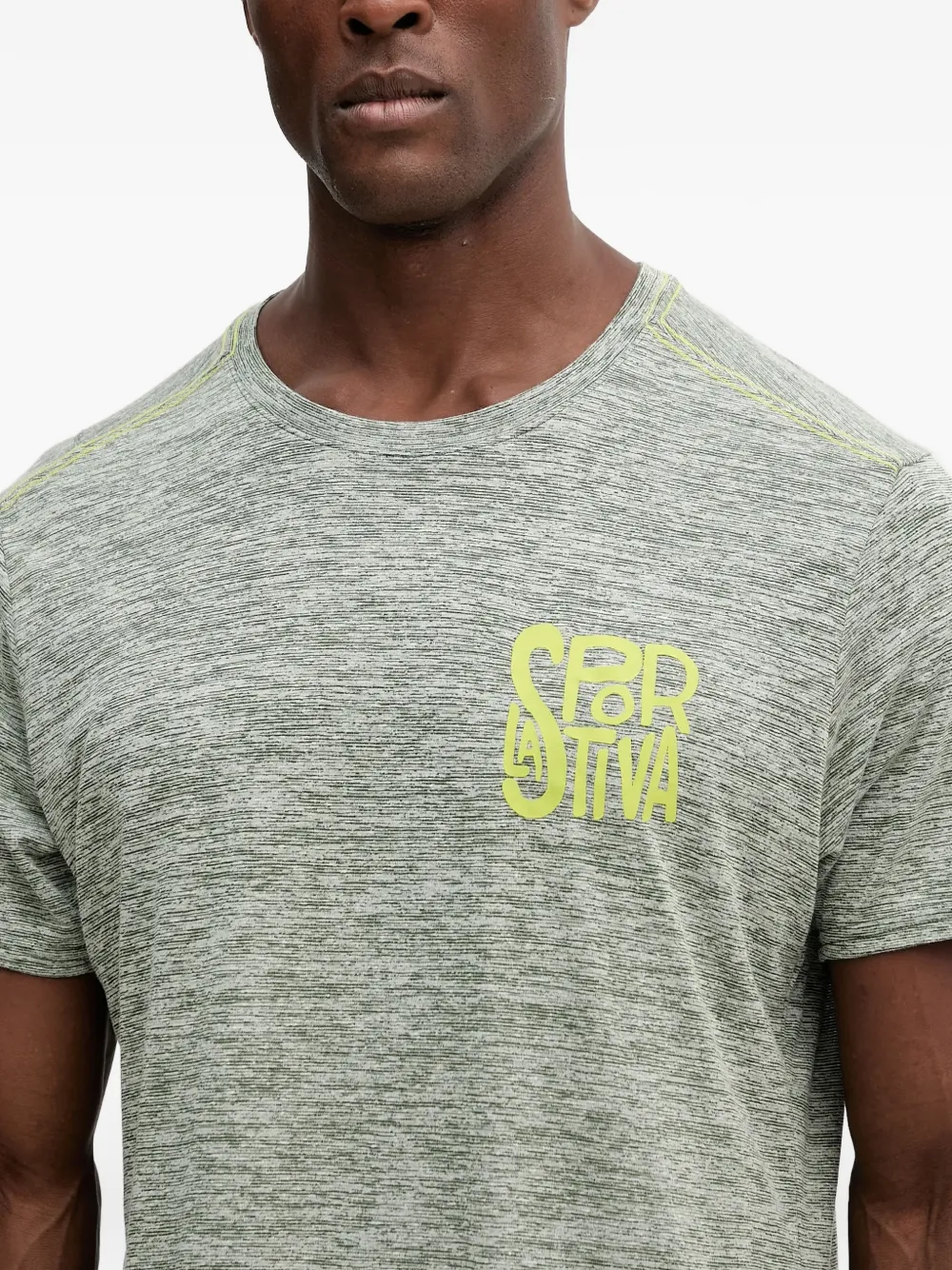 La Sportiva T-shirt met zijsplitten Groen
