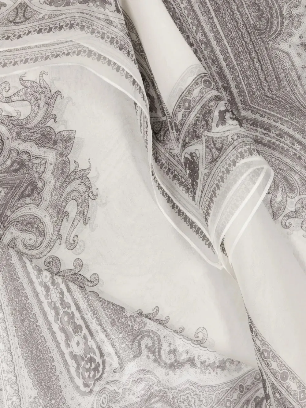  Gianfranco Ferré Pre-owned Baroque-pattern Print Silk Scarf - White 