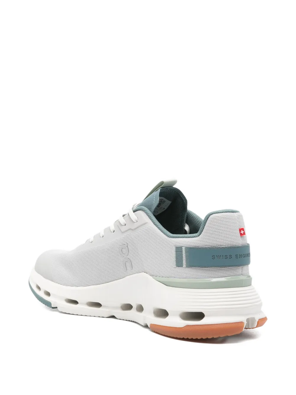 On Cloudnova Form 2 panelled sneakers Grijs