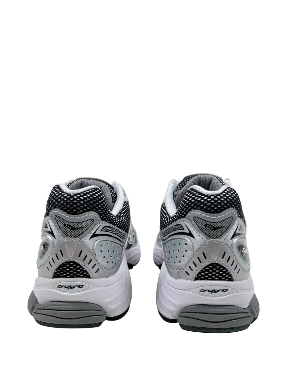 Saucony ProGrid Omni 9 sneakers Zilver