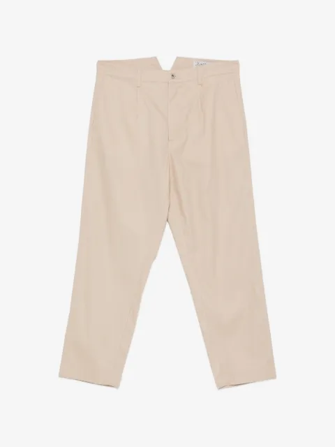 Pence pantalones plisados