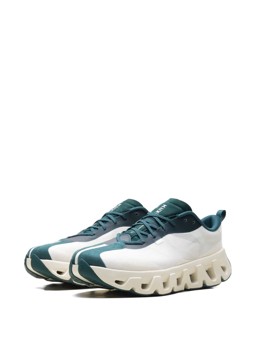 On K-Tech 1 "Kith Tofu Sea Moss" sneakers Wit