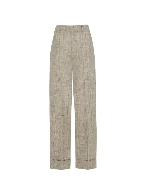 D.Exterior pantalones con dobladillo vuelto