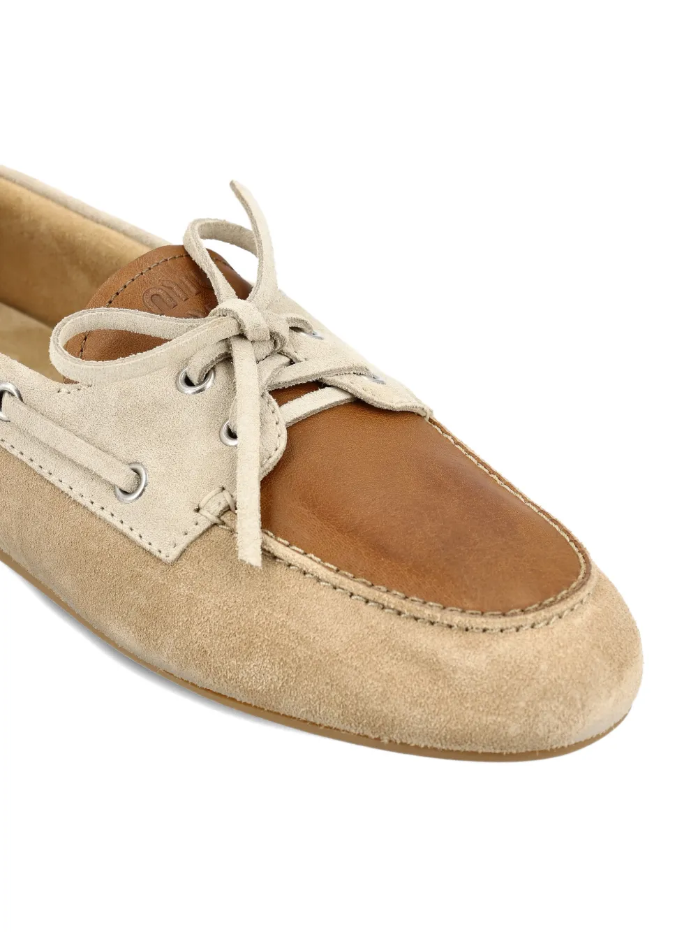 Miu Suède schoenen met vervaagde strik Beige