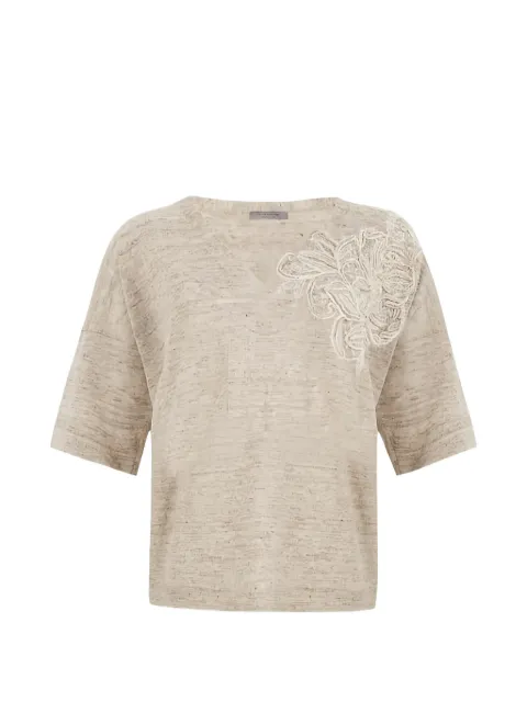 D.Exterior floral-applique T-shirt