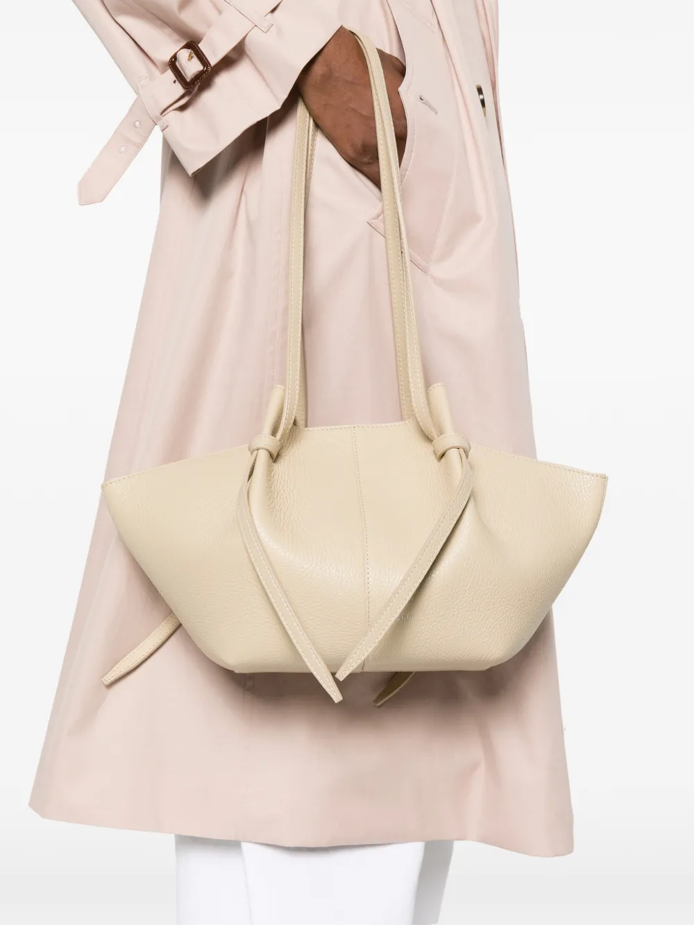 Yuzefi Mochi shopper met geknoopt detail Beige