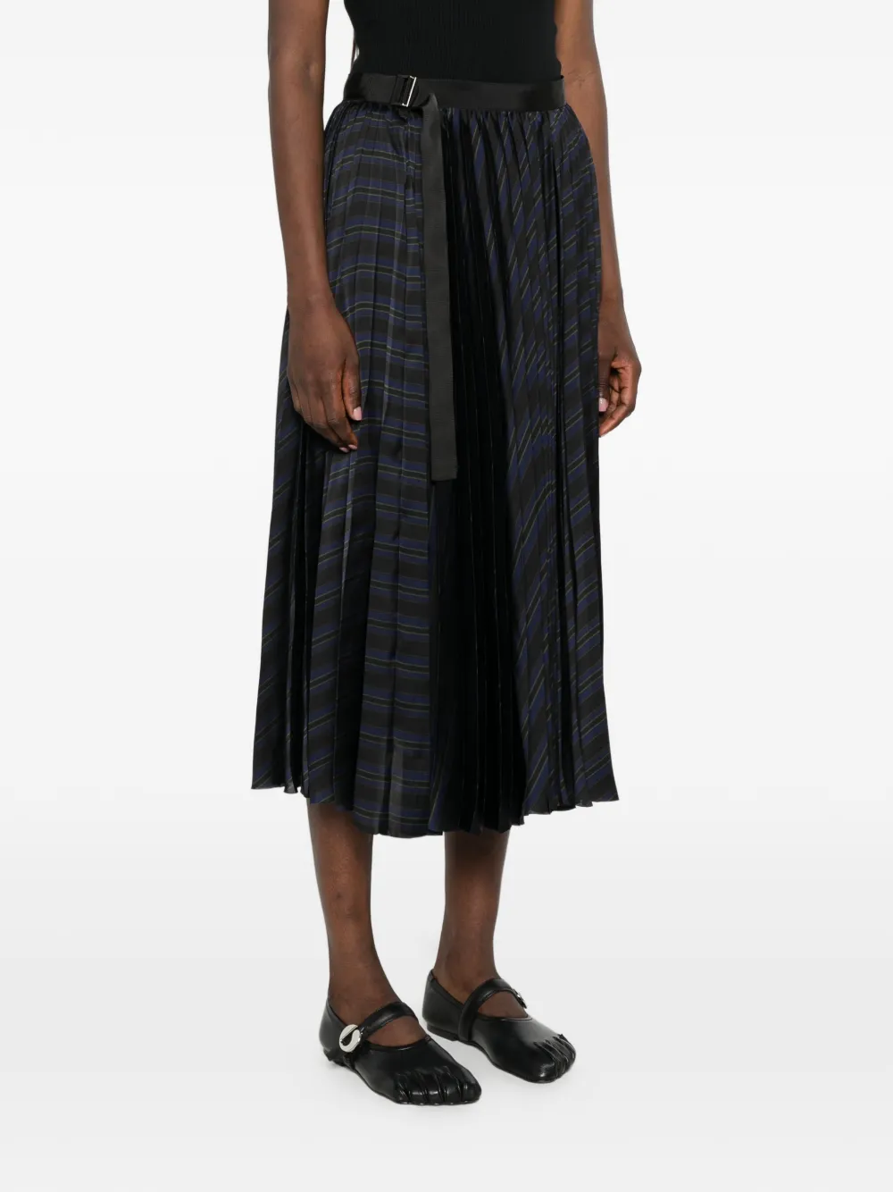sacai ストライプ柄プリーツスカート Sacai プリーツストライプ ミディスカート | ブラック | FARFETCH JP
