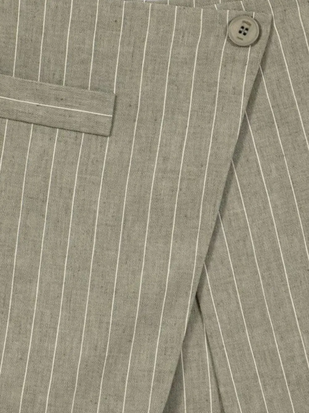  Maje Button Striped Shorts - Grey 