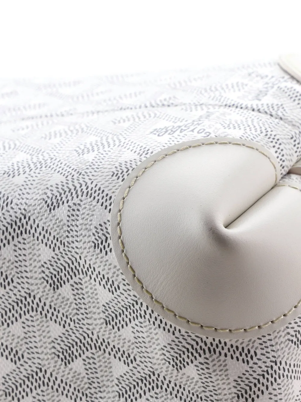 Pre-owned Goyard Boeing Trousse De Toilette Pouch Coated Canvas 25 Clutch Bag In White