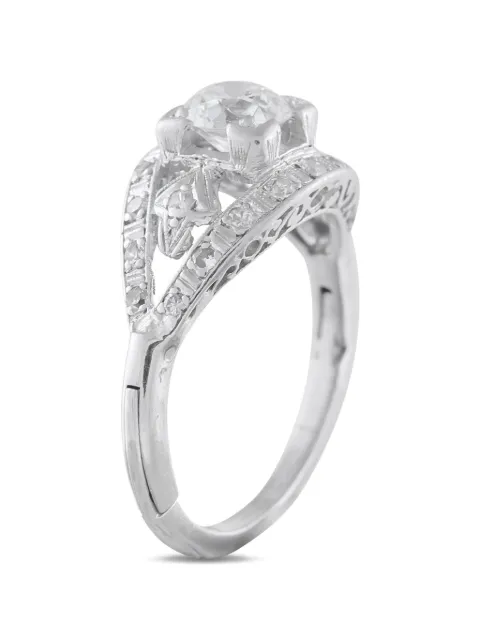 LB Exclusive diamond ring