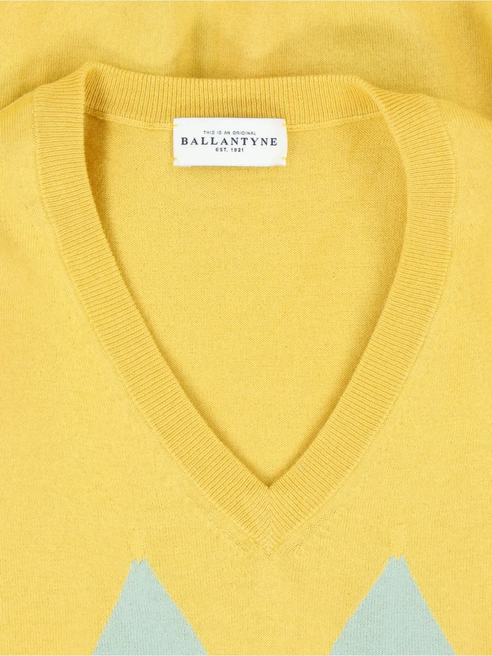  Ballantyne V-neck Sweater - Yellow 