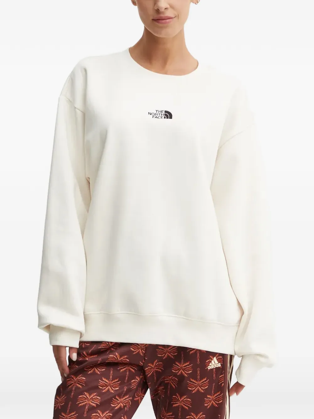 The North Face Essential Crew Logo Sweatshirt In Neutrals