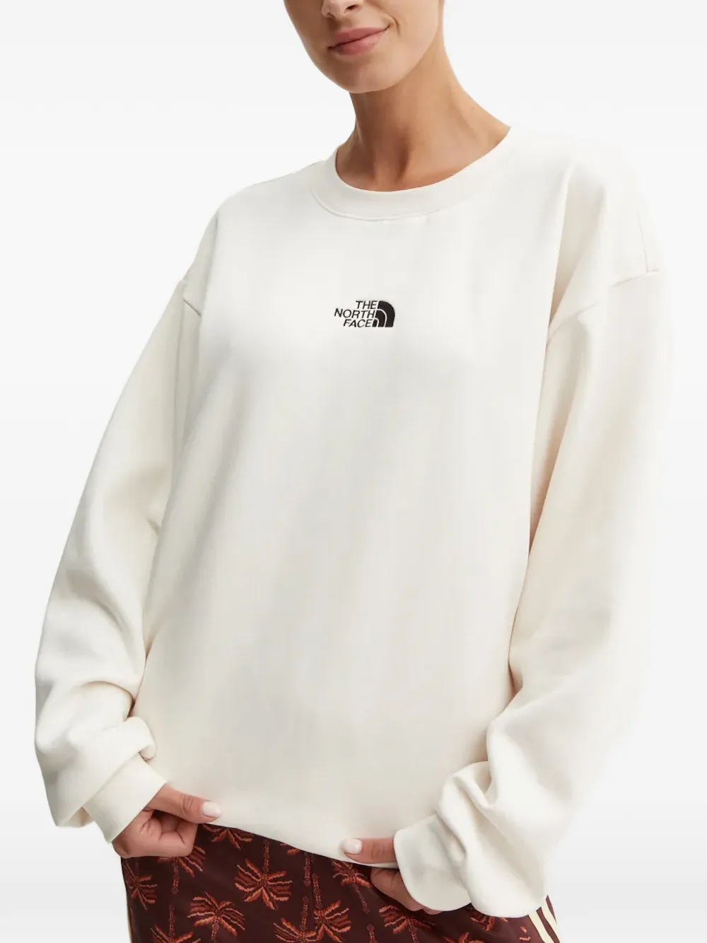 The North Face Essential Crew sweater met logo Beige