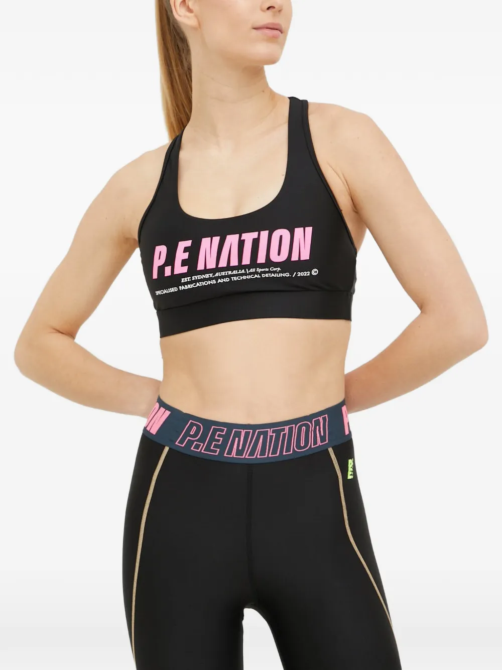 P.E Nation In Play sport-bh met logoprint Zwart