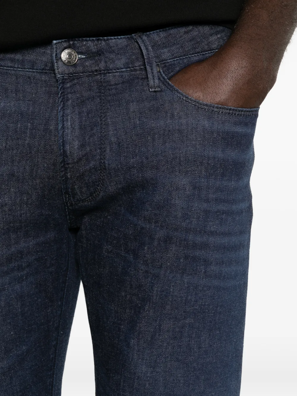 Emporio Armani J06 jeans met logoplakkaat Blauw