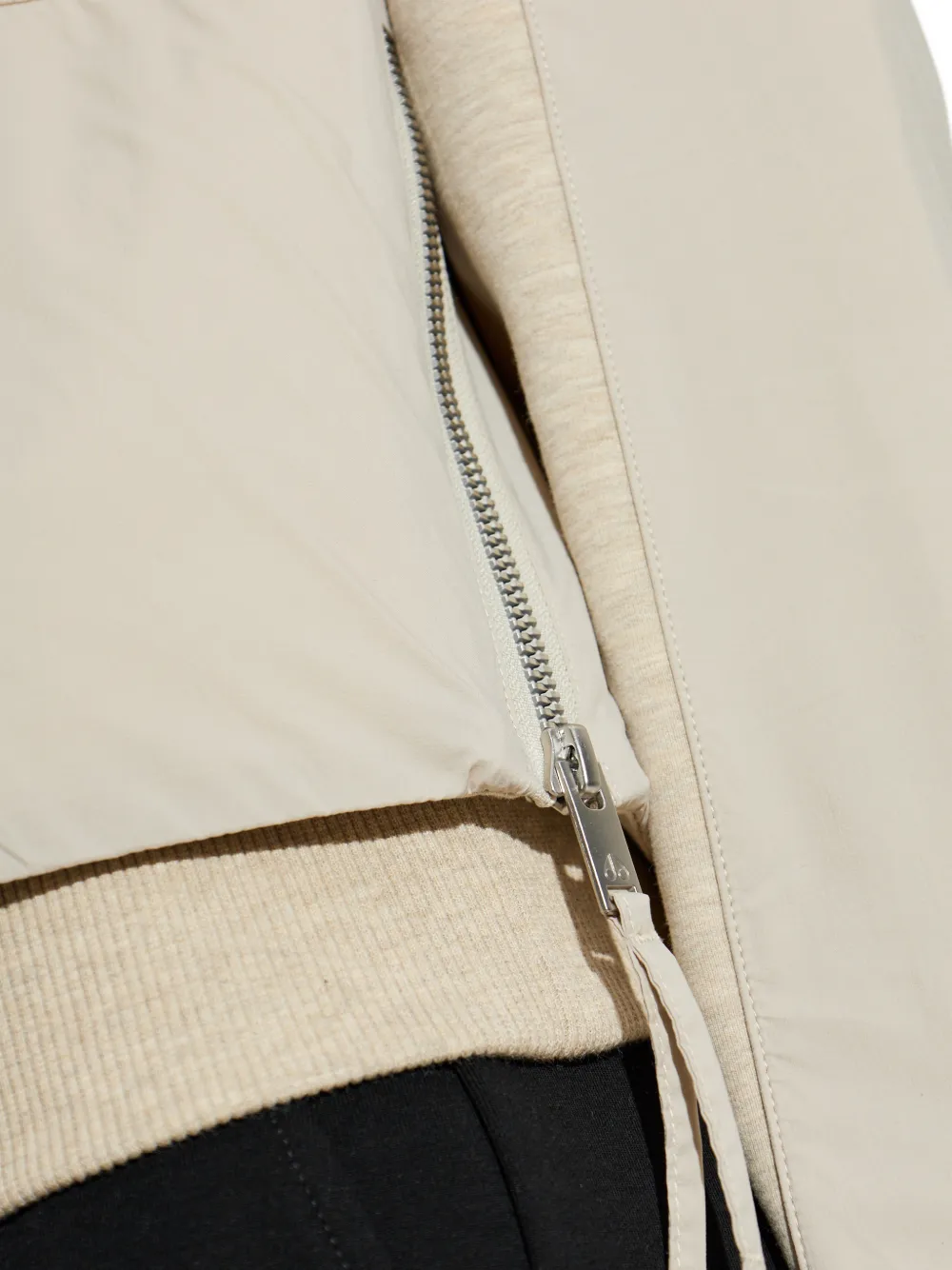 Moose Knuckles Hoodie met halve rits Beige