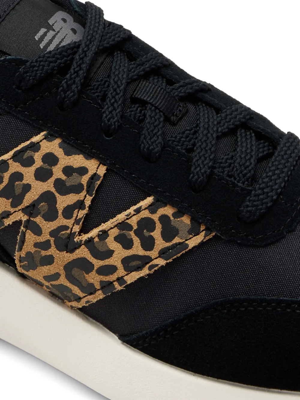 New Balance 370 sneakers Zwart