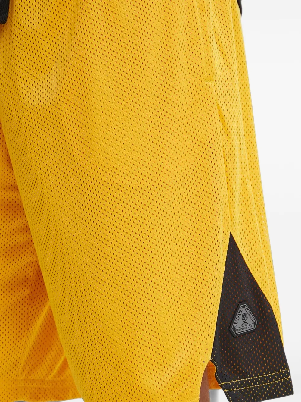 Reebok Trainingsshorts met mesh Geel
