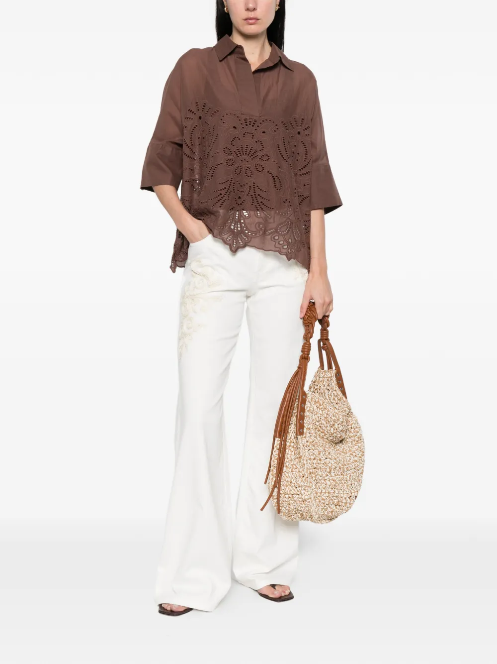  Ermanno Firenze Vaqueros Con Bordado Floral - Blanco 