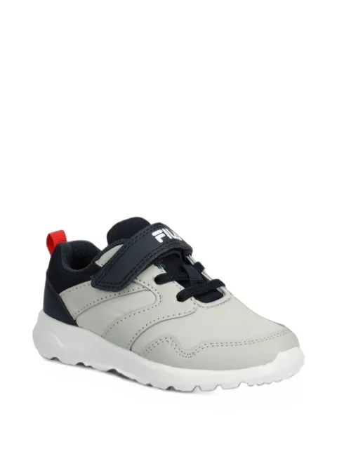 Fila Kids 로고 터치 스트랩 패널 스니커즈