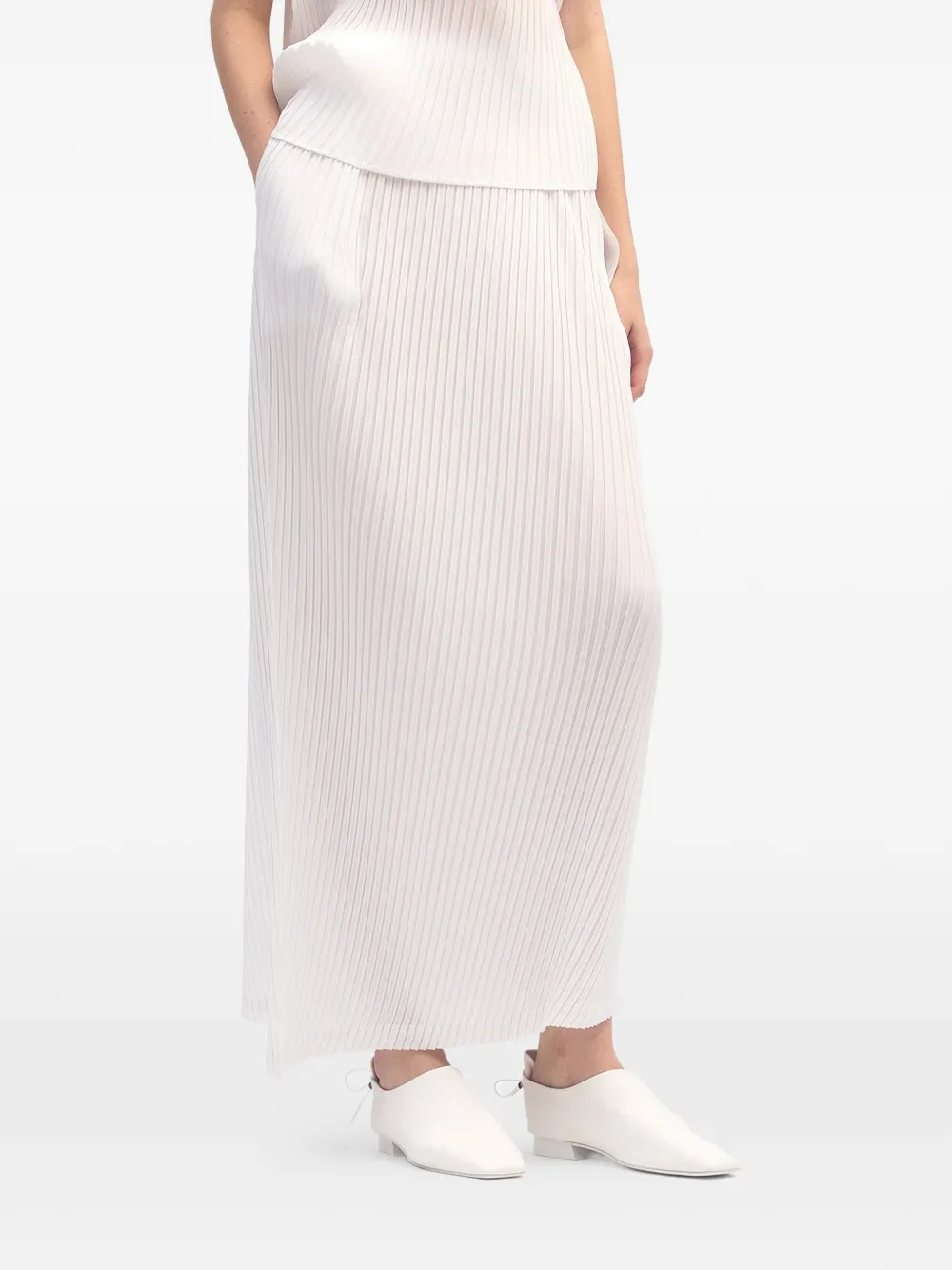 Issey Miyake Shadow Study Pleated Maxi Skirt | White | FARFETCH