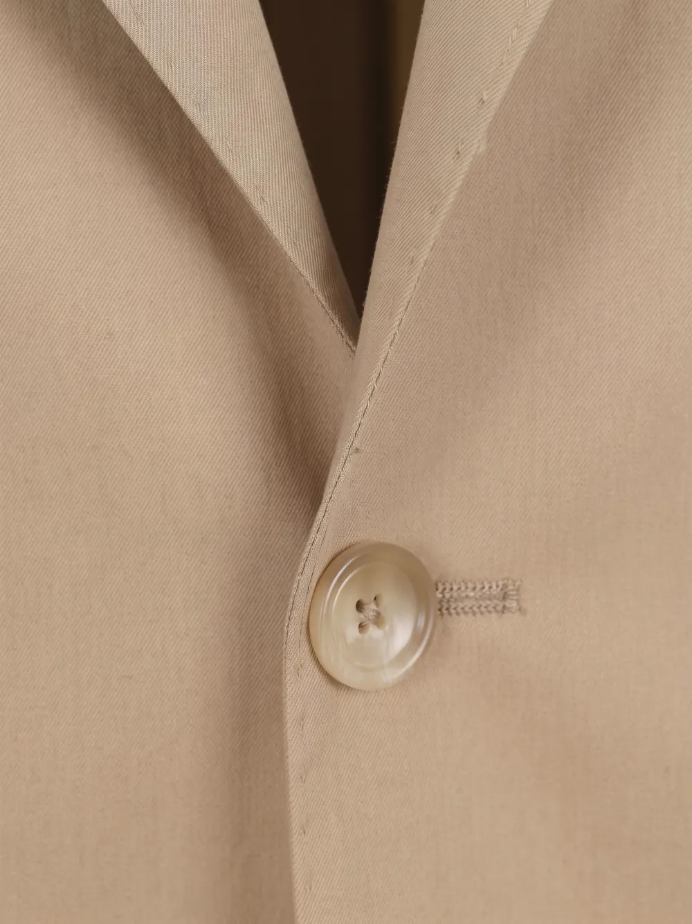 Tagliatore Pak met enkele rij knopen Beige