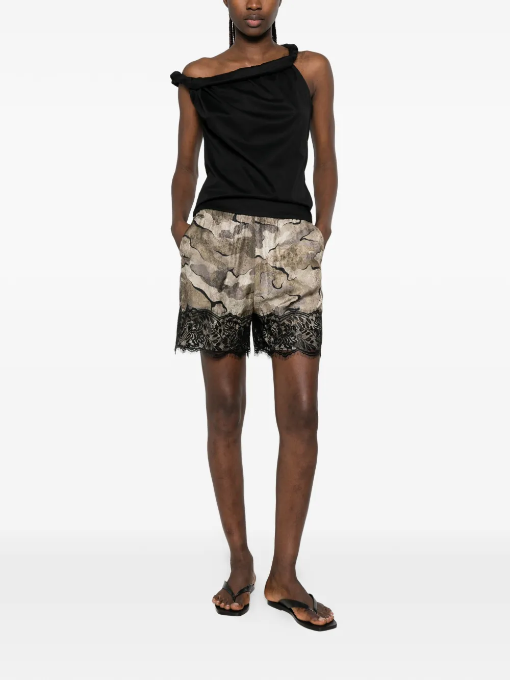 PINKO Shorts met camouflageprint en kanten afwerking Beige