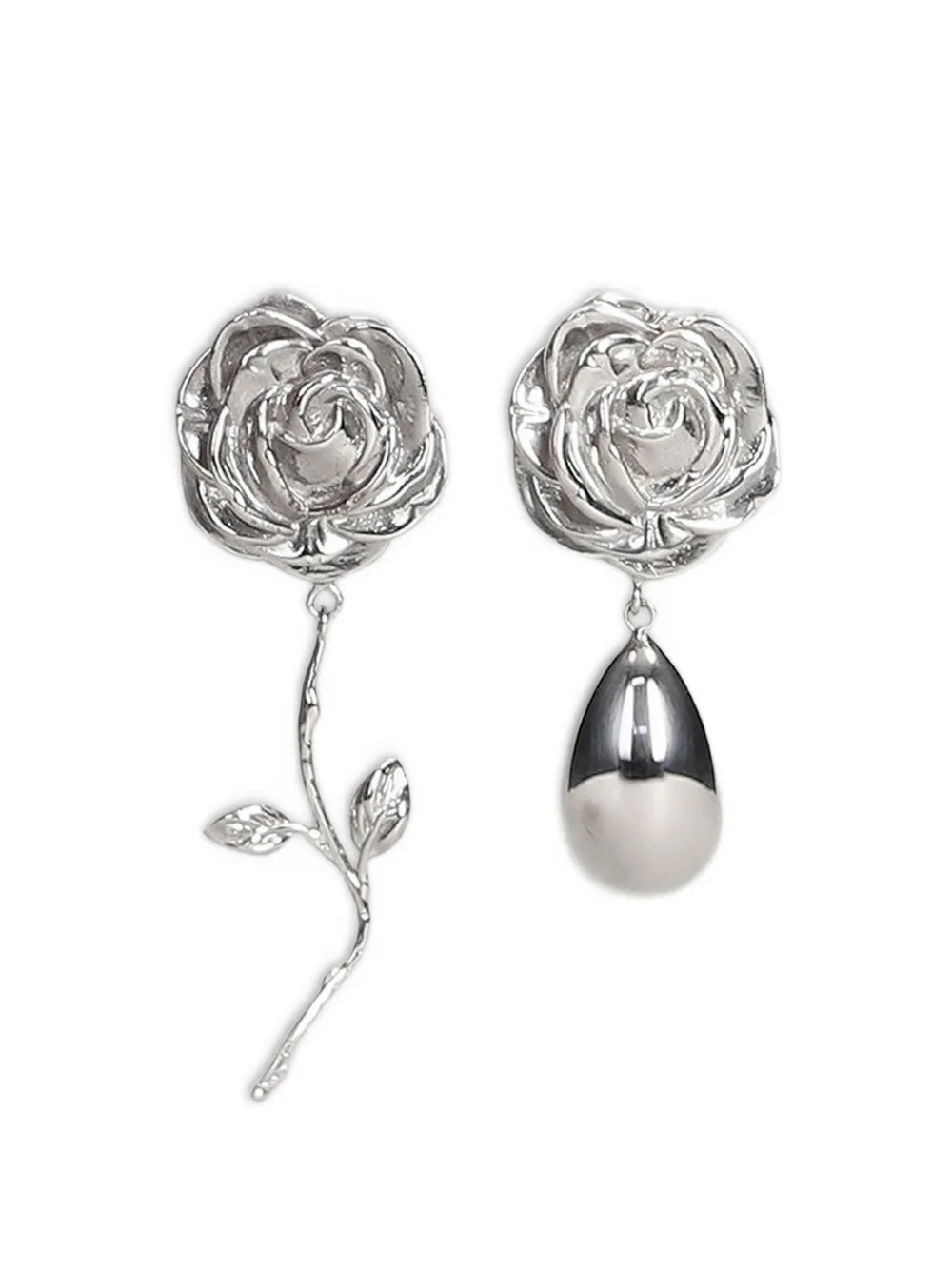 Magda Butrym asymmetric rose-pendant earrings - Argento