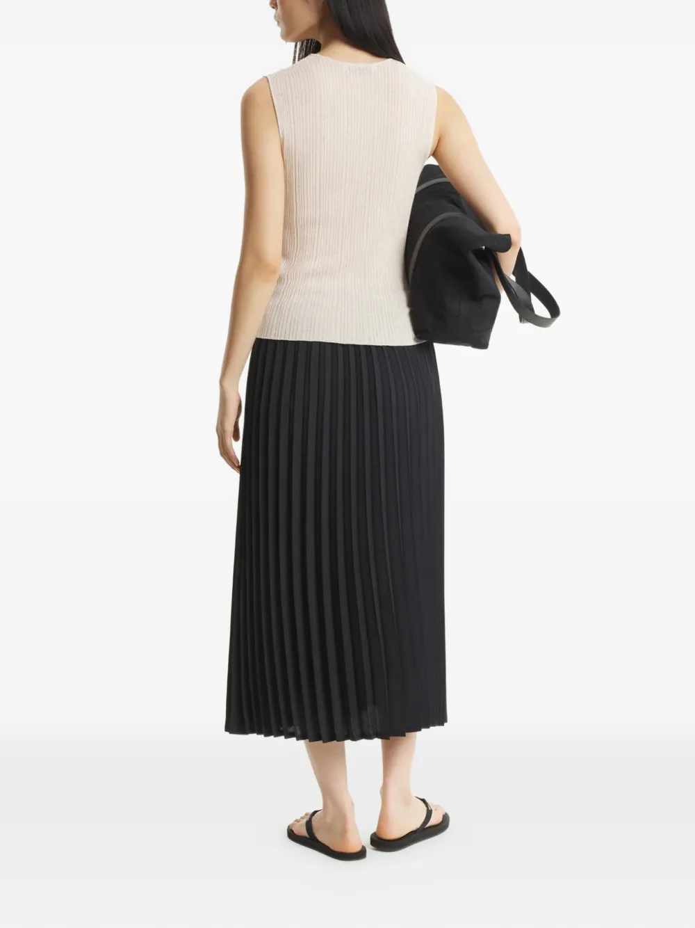  Maison Kitsuné Pleated Skirt - Black 